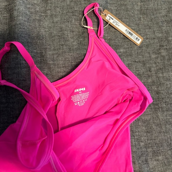 Skims 💕Neon Pink💕FITS EVERYBODY SLIP DRESS size XXS - Picture 7 of 12